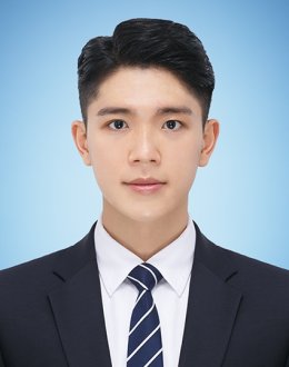 김성균